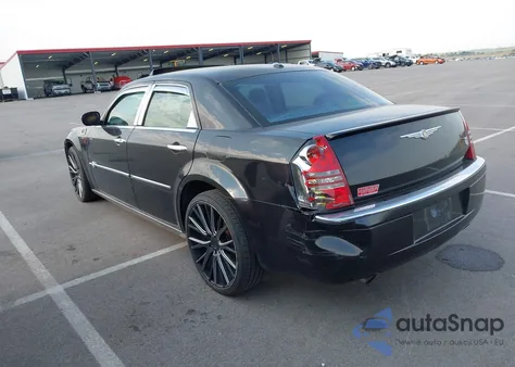 2006 Chrysler 300C z USA, uszkodzony, nr VIN 2C3KA63H16H450159